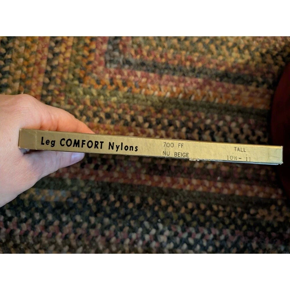 Vintage Nylons 1960s NIB NOS Leg Comfort Tall 10.5-11 Nu Beige
